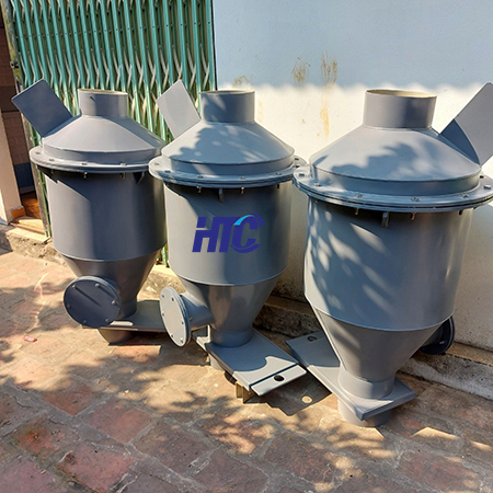 Các phụ kiện và mặt hàng khác