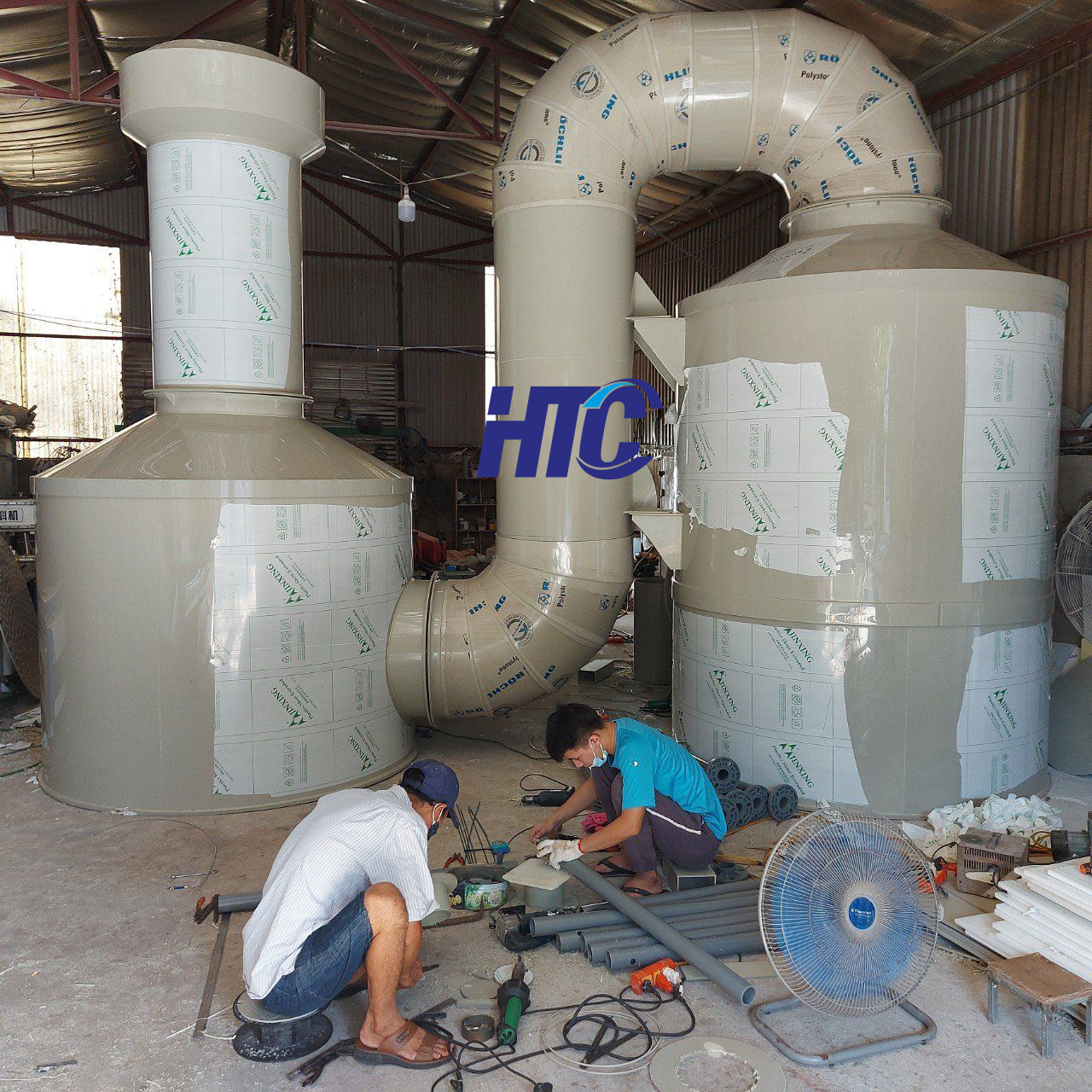 Tháp xử lý khí kết nối 