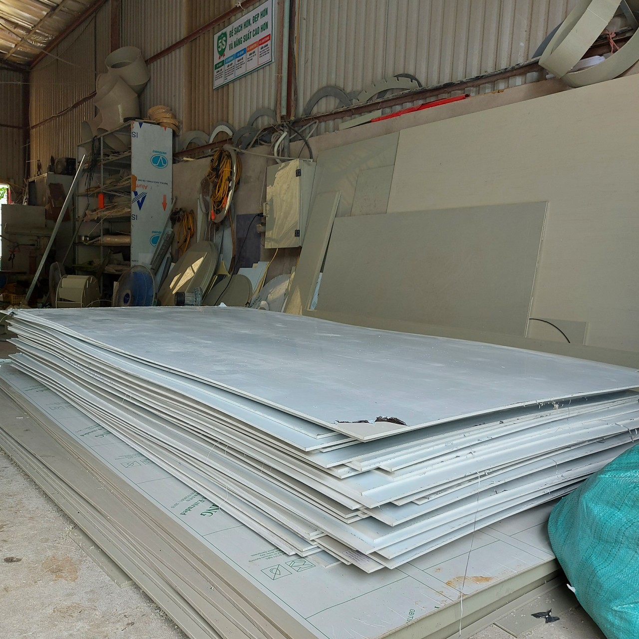 Cung cấp tấm nhựa theo yêu cầu